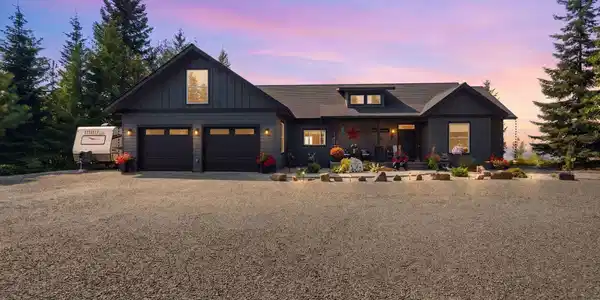 Image 2: Newly built 2023