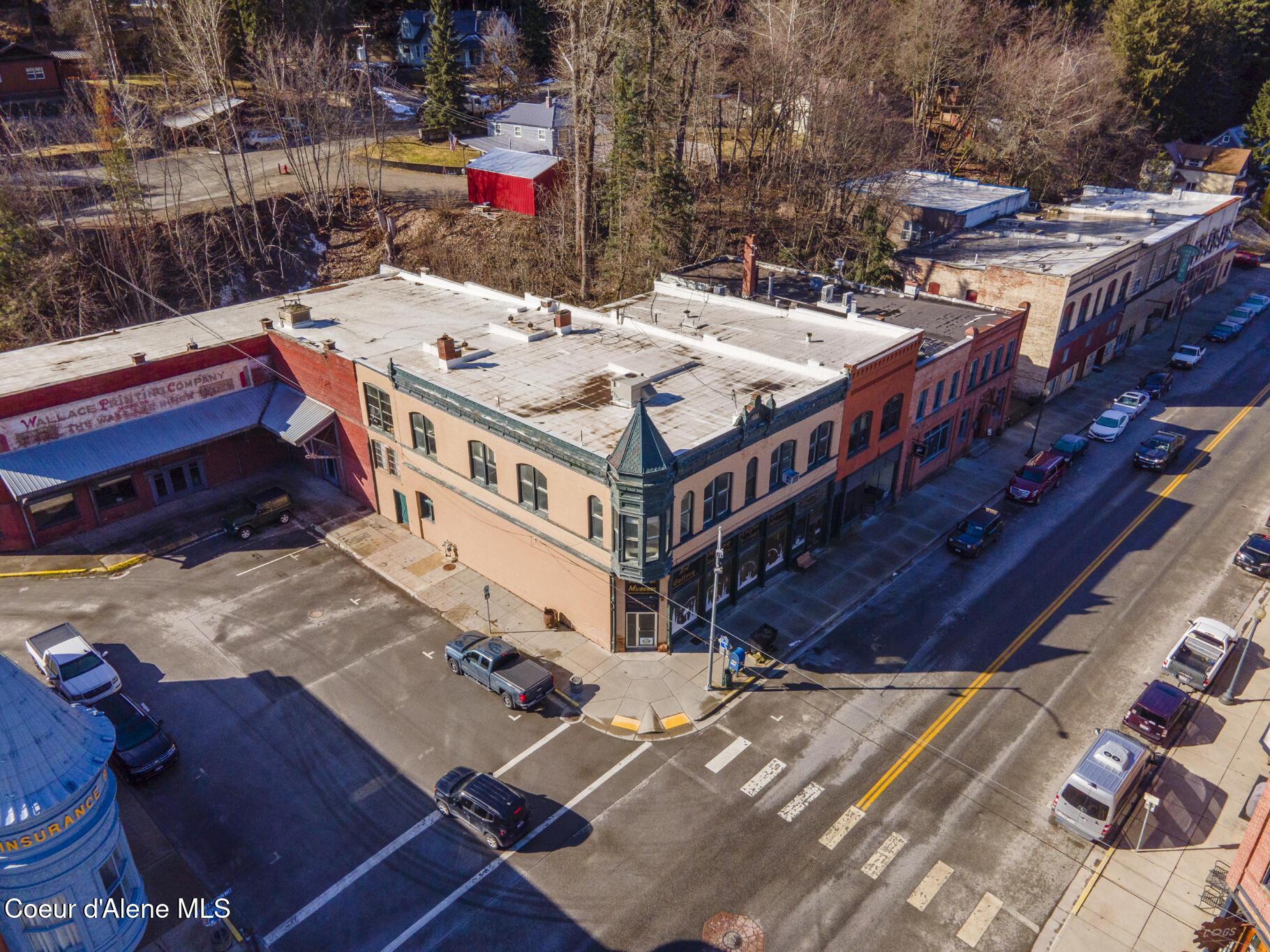 Image 4: Corner Aerial