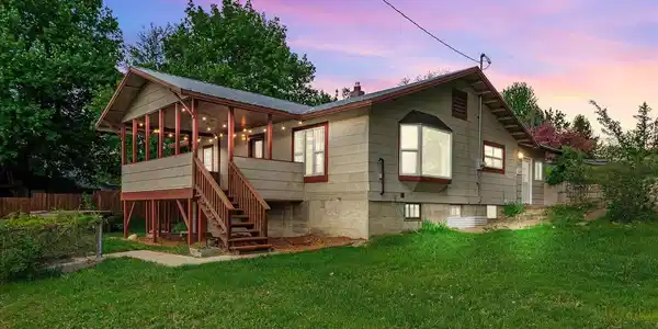 342 Summit Blvd