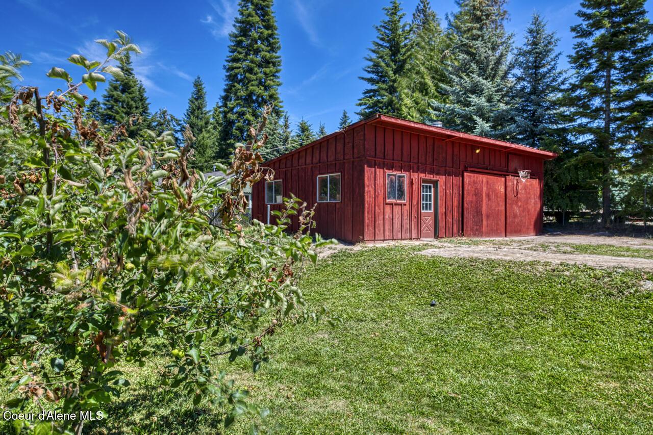 Image 3: Garage/Storage