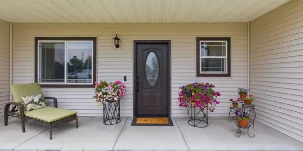 Image 4: Porch