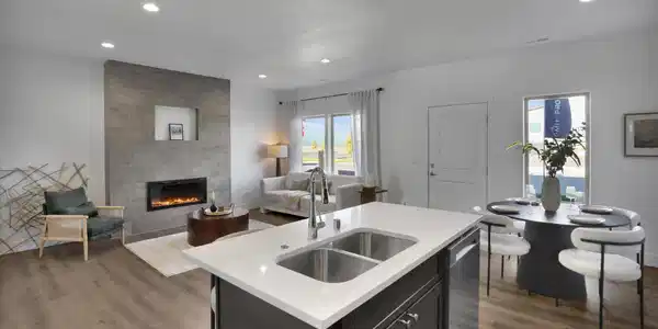 717 N Creative Way (Lot 5)