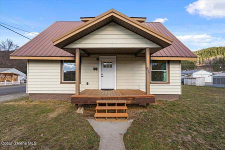 138 W Riverside Ave