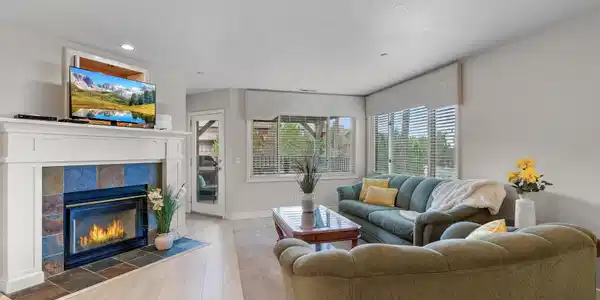 Image 3: ArrowPoint Living Area