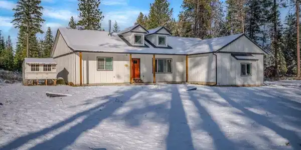1605 POIRIER ROAD