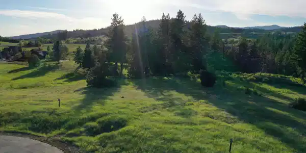 Image 3: 0.57 Acre Parcel