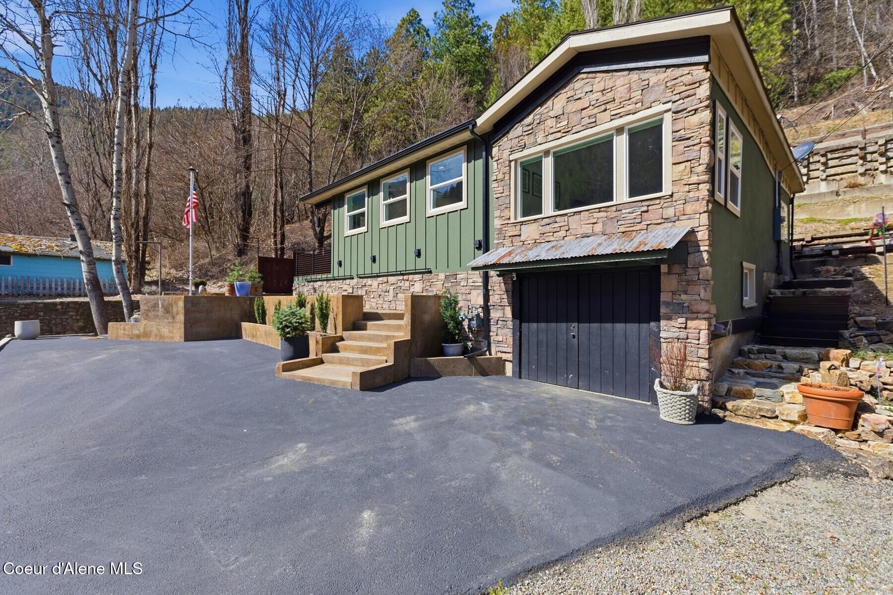 Image 3: Custom Built 1200 Sq.Ft. Home