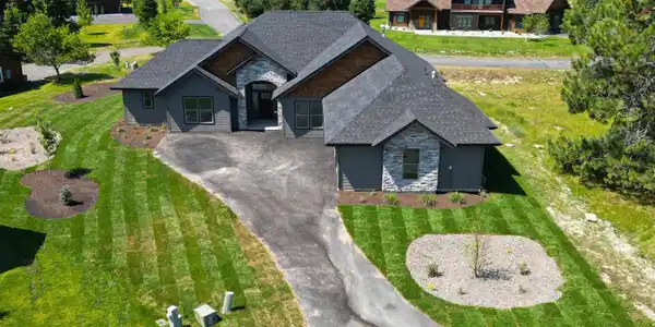 86 Marie Victoria Ct