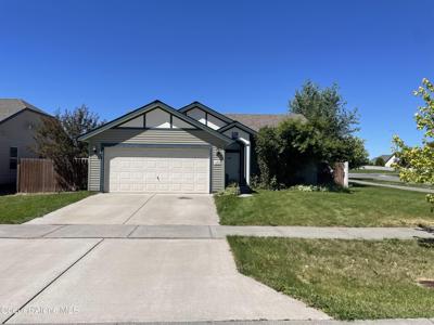 6953 N CARACARA LN
