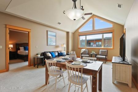 2050 N MAIN ST Unit #302