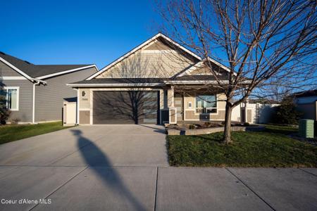 7996 N Hibiscus LN