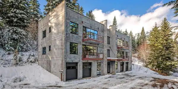 677 Telemark Rd Unit 202 (4)