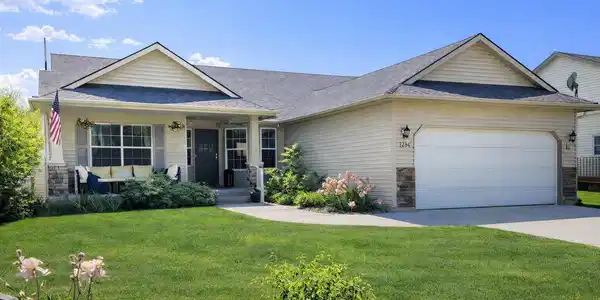 2858 N ALFALFA LOOP