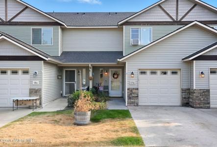 176 E MARYANNA LN