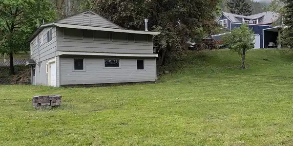 Image 3: Rear of home