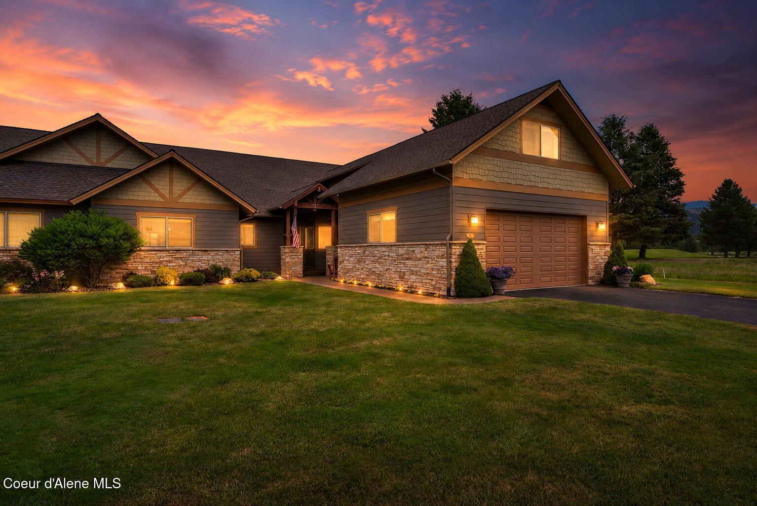 Image 4: 2-web-or-mls-Bellflower VT