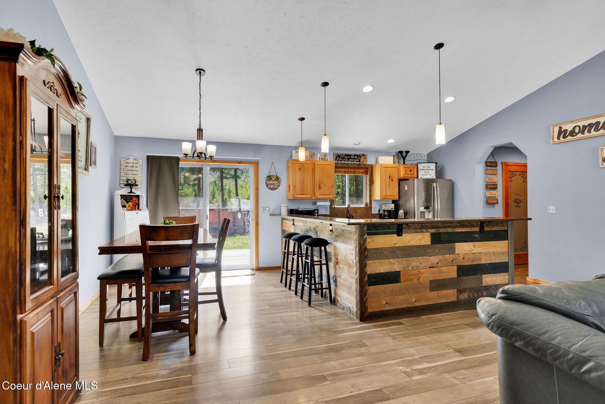 Image 2: Open Floor Plan