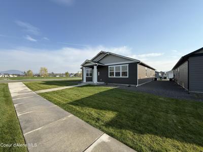 5207 E Rigel Ln