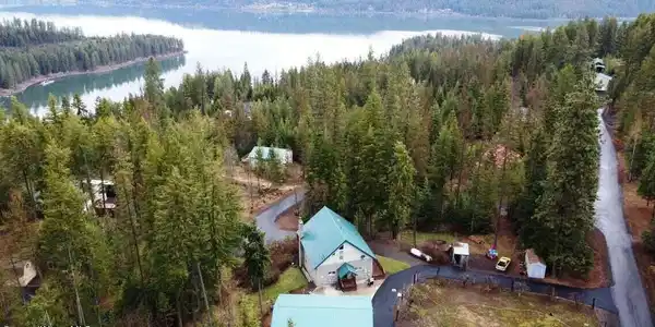 Image 4: 3