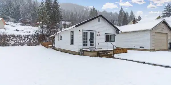 Image 2: 001-713EarleStreet-Mullan-ID-83846-SMALL