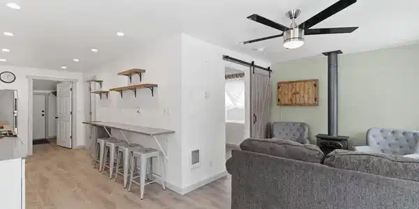 Image 3: 003-713EarleStreet-Mullan-ID-83846-SMALL