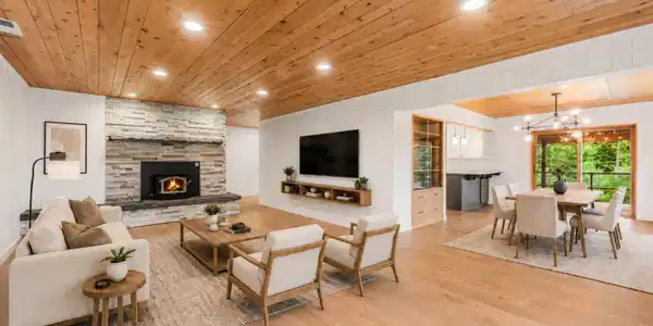 Image 3: 1st Floor Living Room and Dining