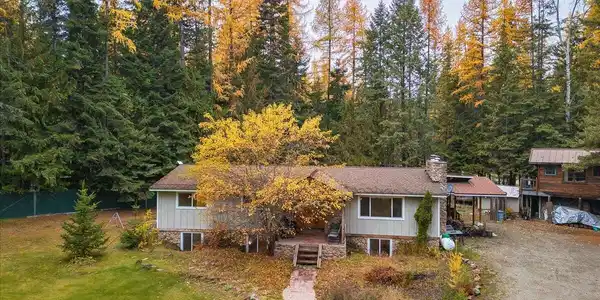 527 Creekside Dr