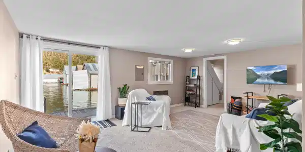 16862 E BOILEAUS G DOCK