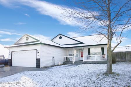 2325 N Mackenzie Dr