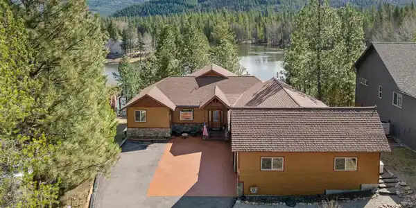181 Stewart DR