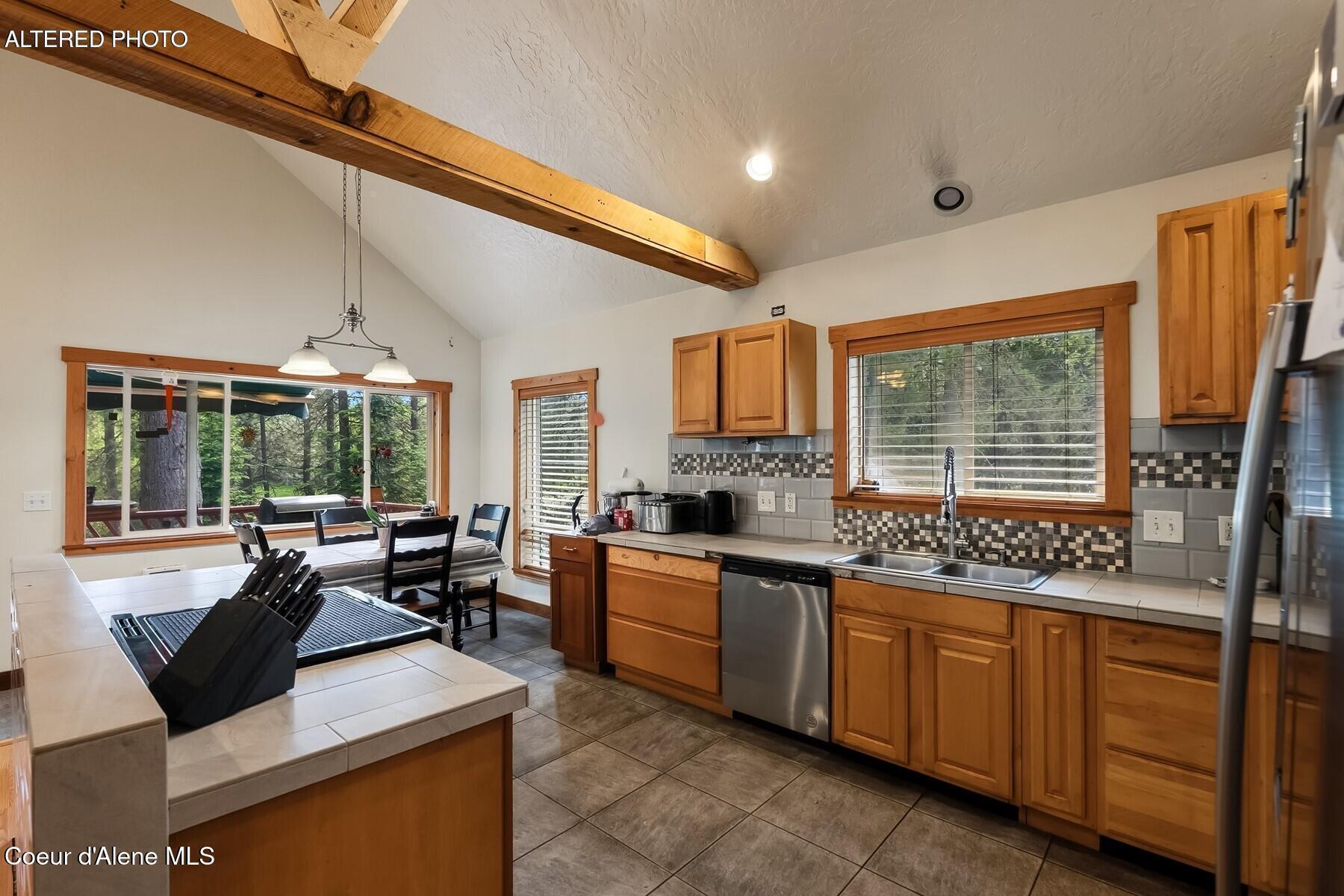 Image 3: Newly Updated Kitchen