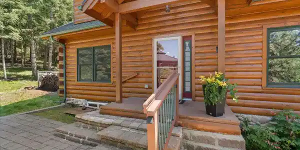 Image 3: 13-Front entry