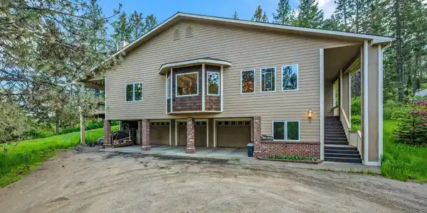 Image 3: Front of home