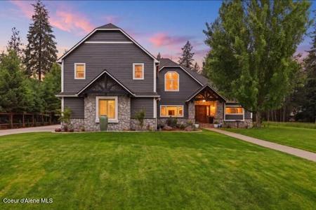 1510 E Pebblestone CT
