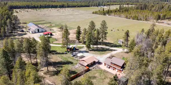 502 Meadowlark Ln