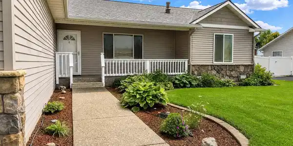Image 2: Front House Walkway and Porch