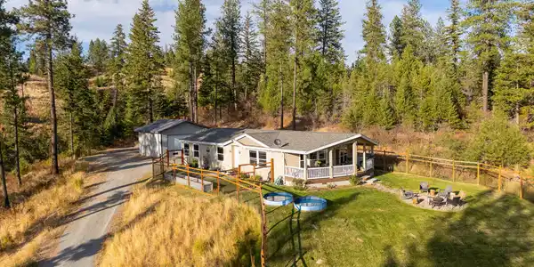 127 W Skyline Dr