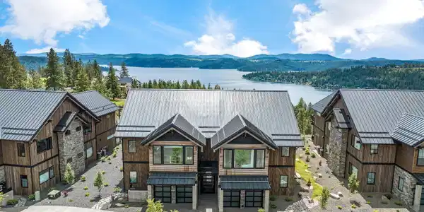 Image 3: Mountain Modern Living