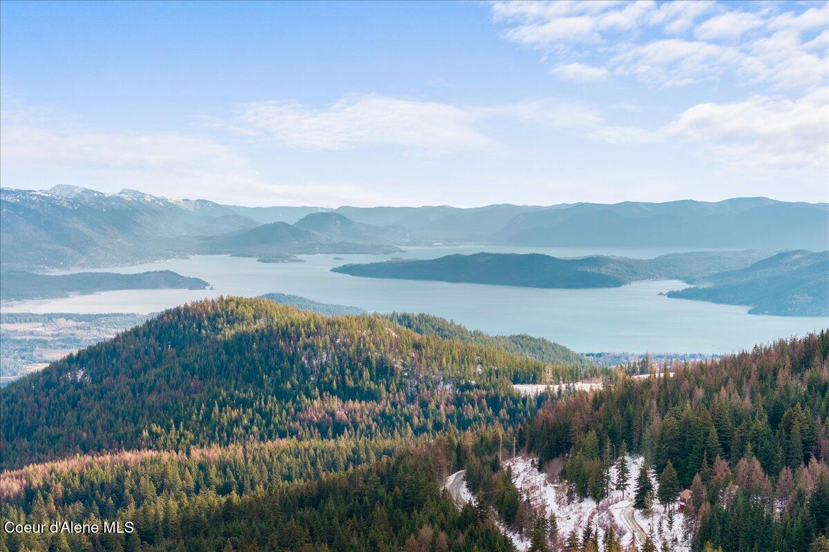 Image 3: Schweitzer Mountain Views
