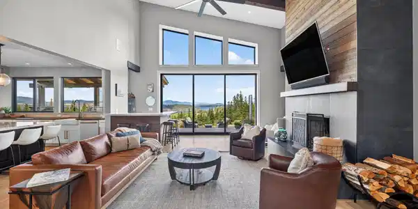 Image 3: Great Room