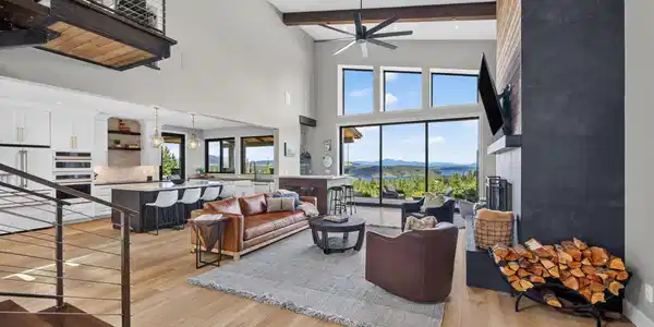 Image 4: Great Room