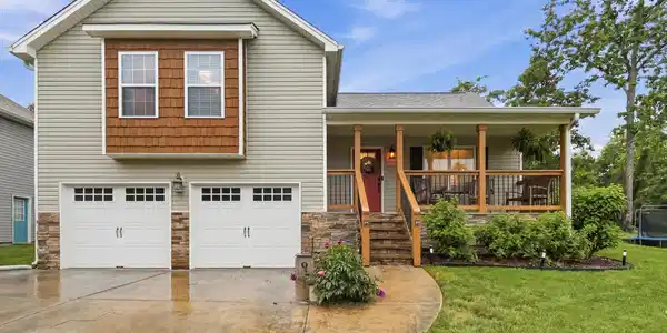 1848 Short Leaf Lane