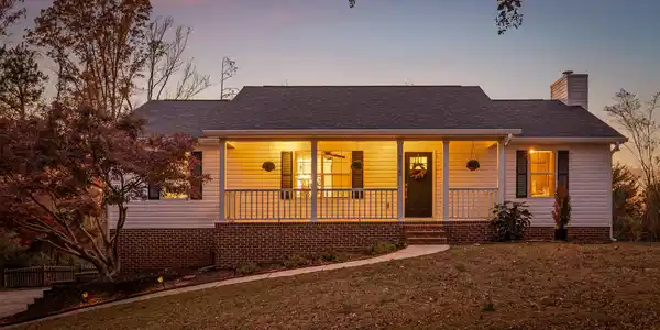 3915 Brock Road
