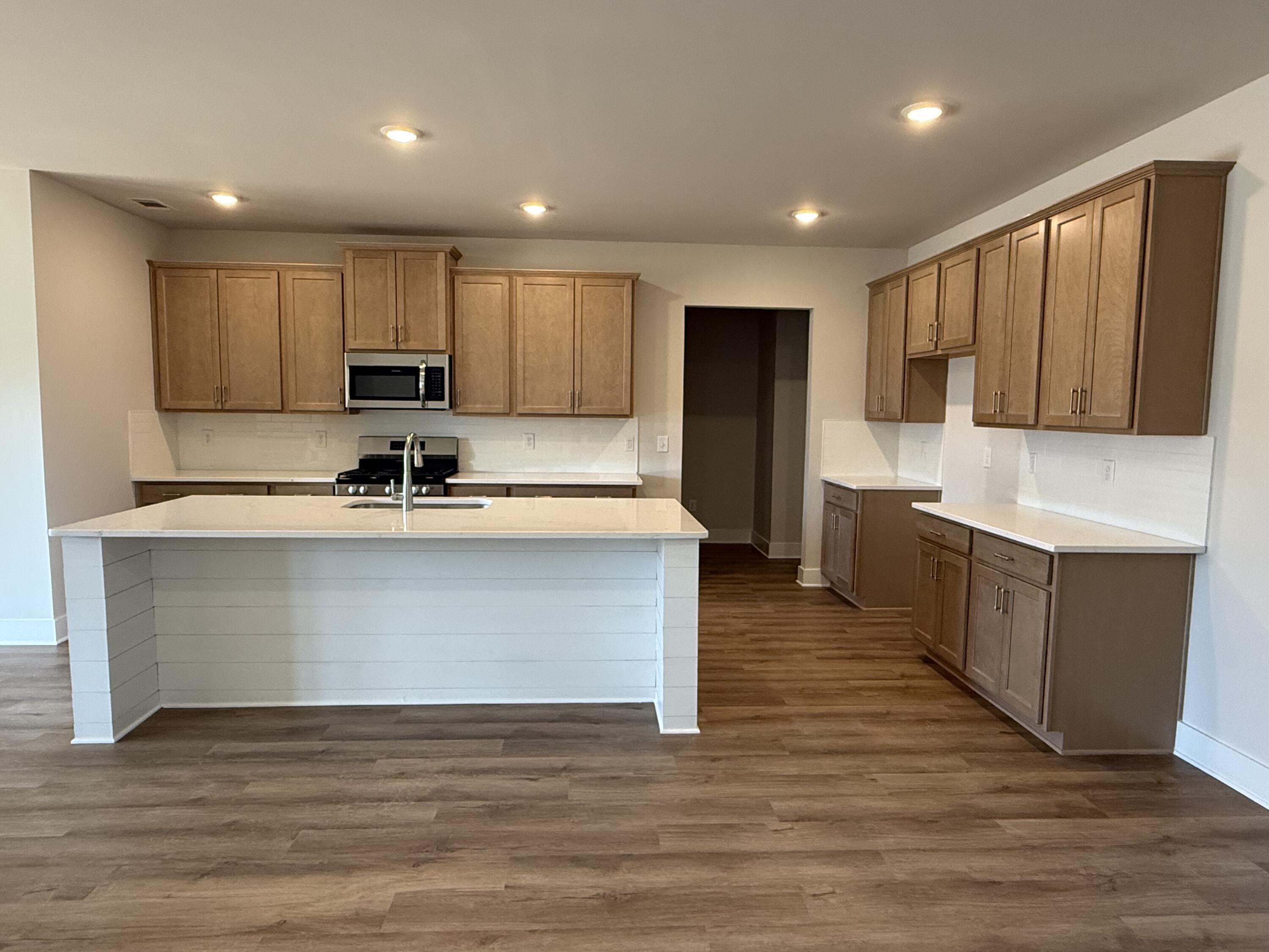 Image 3: Kitchen