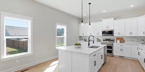 Image 4: 4