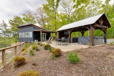 1004 Window Rock Road