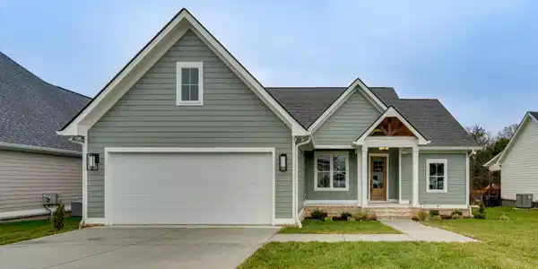 7433 Paxton Circle