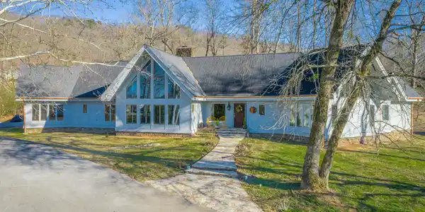 8950 Cattails Creek Way