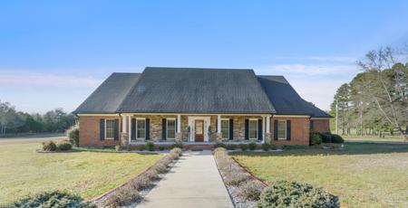 8121 Highway 156