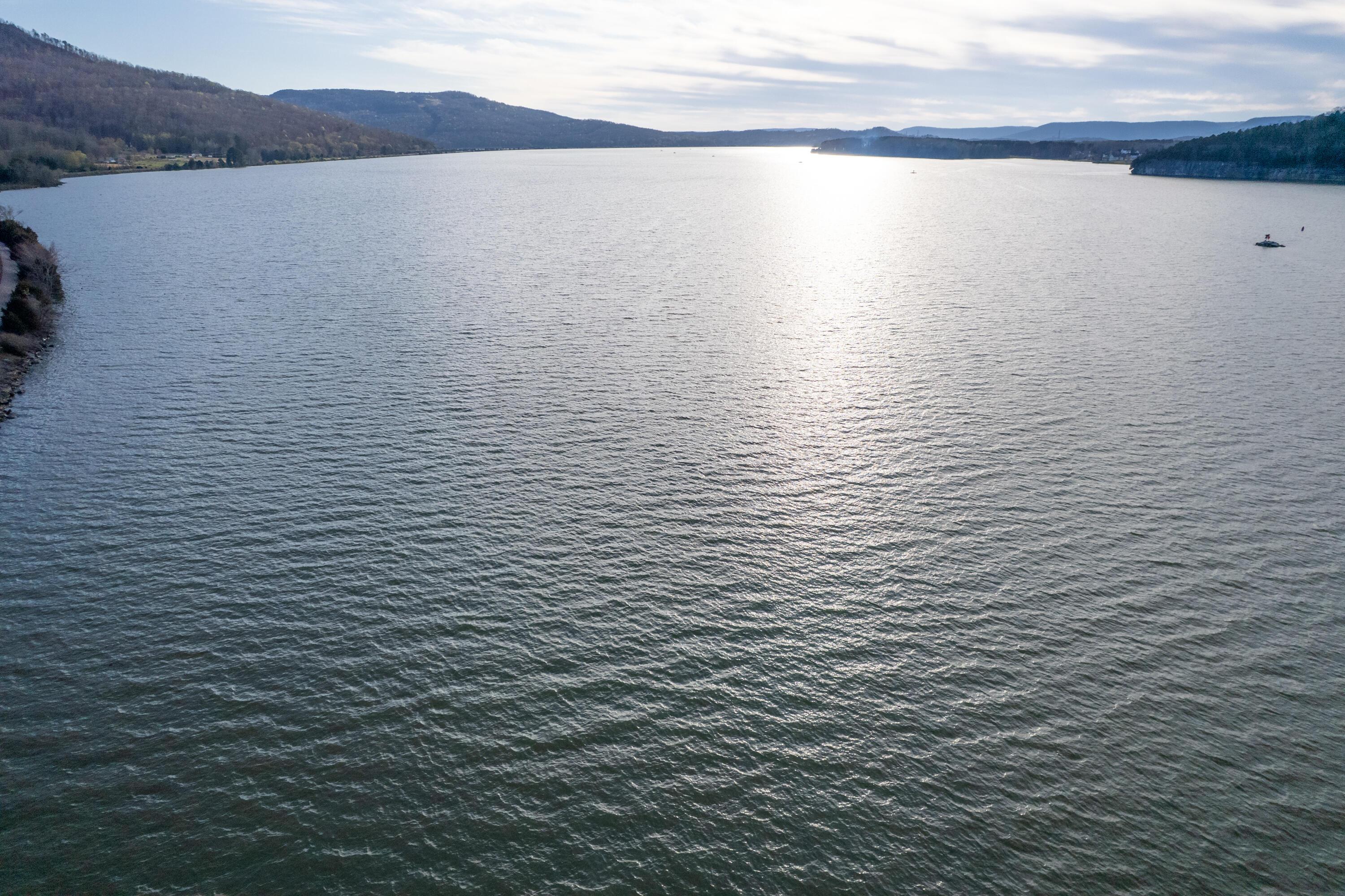 Image 3: 8121 Hwy 156-133